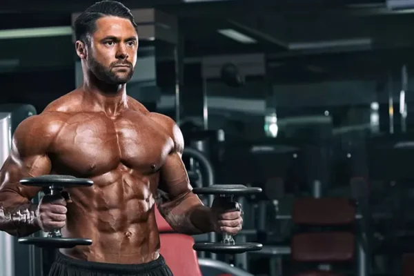 Muscle Building Tips in Hindi: तेजी से मसल्स बनाने के लिए बेस्ट वर्कआउट प्लान और डाइट चार्ट