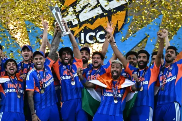 🏆 ऐतिहासिक जीत: टी20 मैच में चैंपियन बनने पर टीम को हार्दिक बधाई